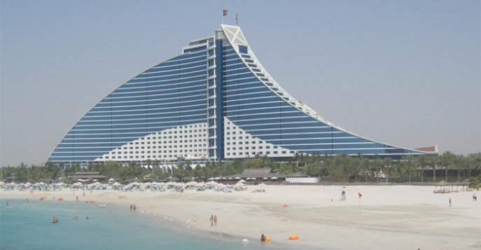 12 пляжей ОАЭ получили знак качества