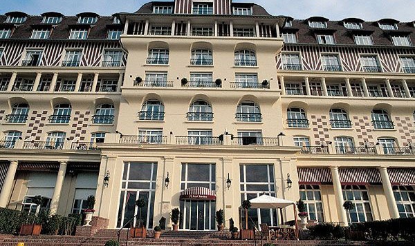 Отель Royal Deauville Barriere 4* Luxe