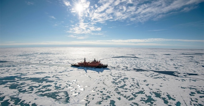На Северный полюс на ледоколе «50 лет Победы»