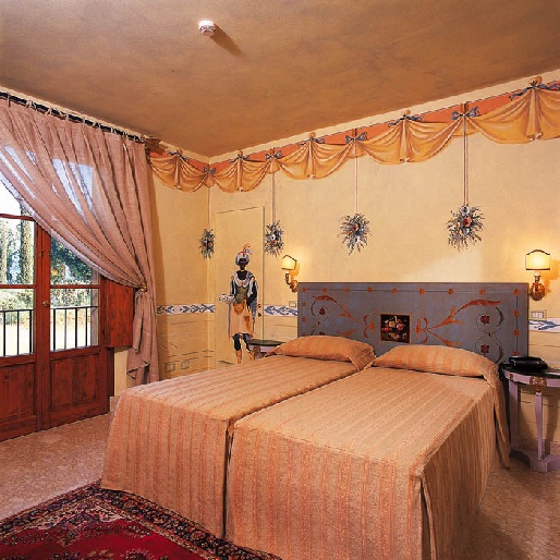 ����� Il Piccolo Castello 4*, ������