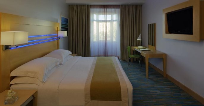 Отель Radisson Blu Hotel, Muscat 4* - Маскат, Оман
