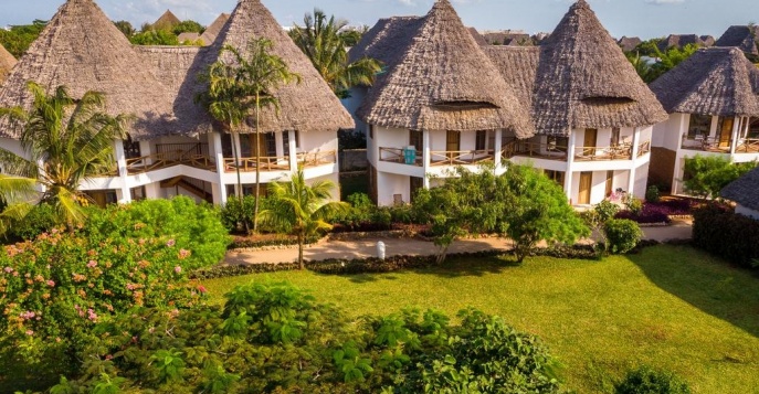 Отель Sandies Baobab Beach Resort 4*
