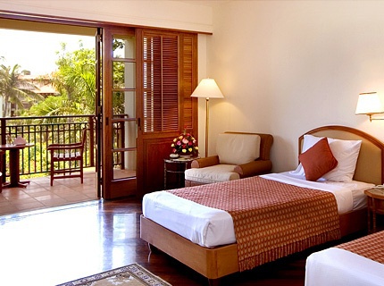 ����� Furama Resort 5*, �������