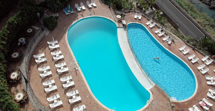 ����� Baia Taormina 4*