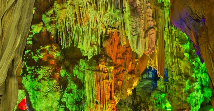 Пещера Sung Sot Cave, Вьетнам
