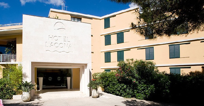 ����� Lacona 4*