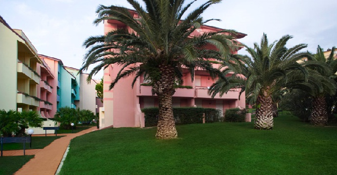 ����� Loano 2 Village 4*