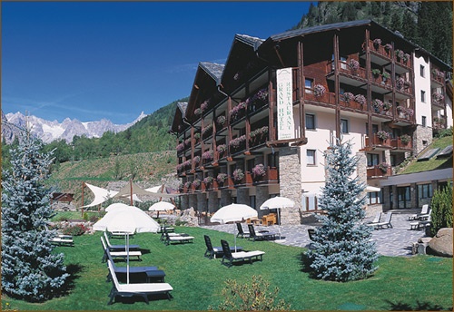����� Le Grand Hotel & Residence Courmaison 5*