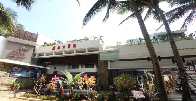 Отель Boracay Crown Regency Resort 4*