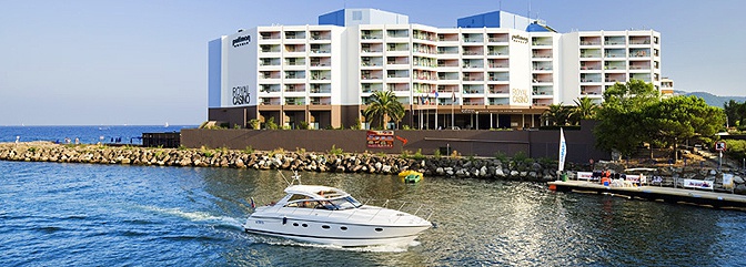 ����� Pullman Royal Casino 4*