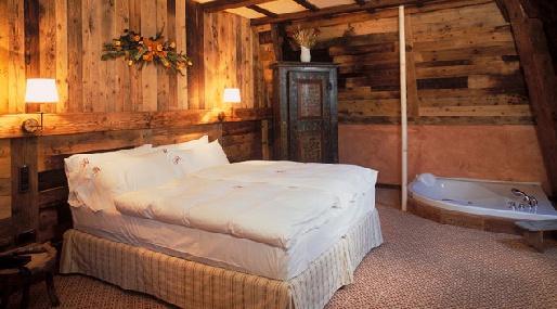 Suite Ancient Tower