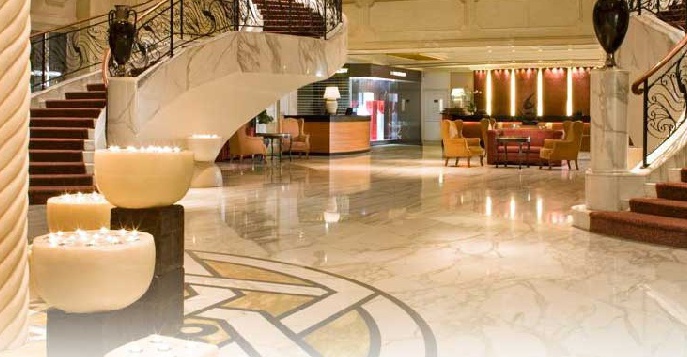����� Royal Plaza On Scotts 5*