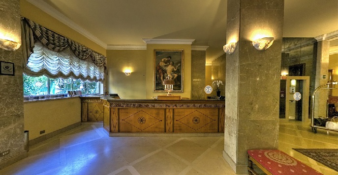 ����� Palace Bari Domina Hotel & Conference Center 4*
