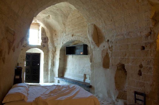 Отель Sextantio Le Grotte Della Civita 4*, Италия