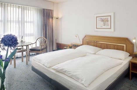����� ����� Moevenpick Hotel Kassel 4*, ��������