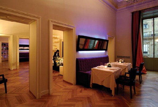 Отель Seven Star Galleria 7*, Италия