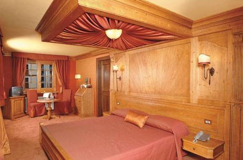 Отель Punta Maquignaz 4*, Италия
