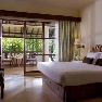����� Santika �each 4*
