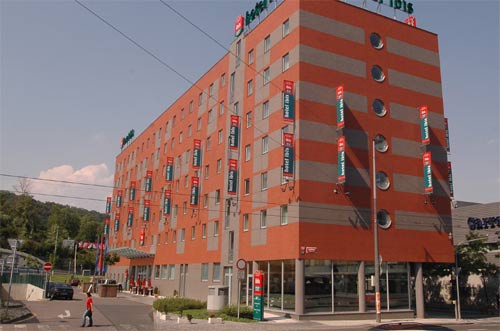 ����� Ibis Mala Strana 3*