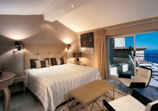 ����� Chateau De La Chevre d'Or 5* - ��, �������