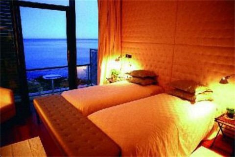 ����� Farol Design Hotel 5*, ����������