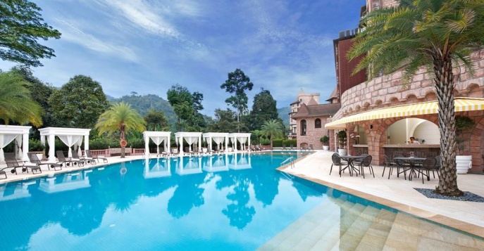 Отель The Chateau Spa & Organic Wellness Resort 5*