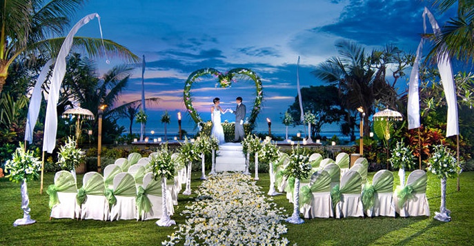 Свадебная церемония в отеле Maia Luxury Resort and Spa