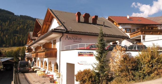 Отель Amadeus-Micheluzzi Hotel 4*