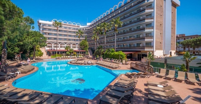 Отель Golden Port Salou & Spa 4*