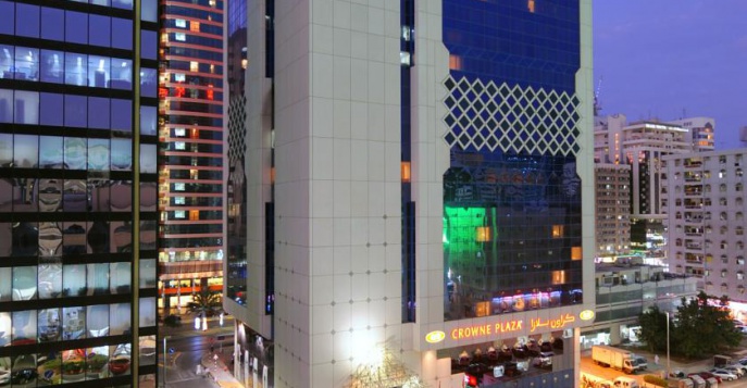 Отель Crowne Plaza Abu Dhabi 5*