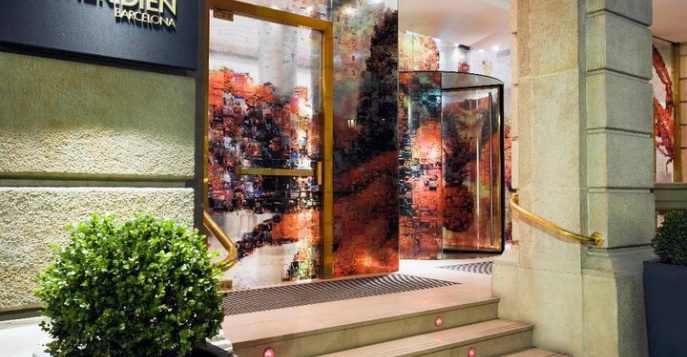 Отель Le Meridien Barcelona 5*