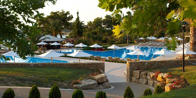 Отель Sani Club 5*