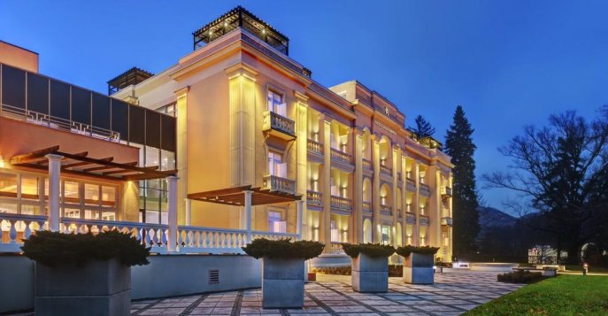 Отель Hotel Aleksander 5*