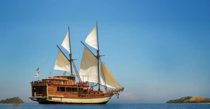 Шхуна «Ambasi»