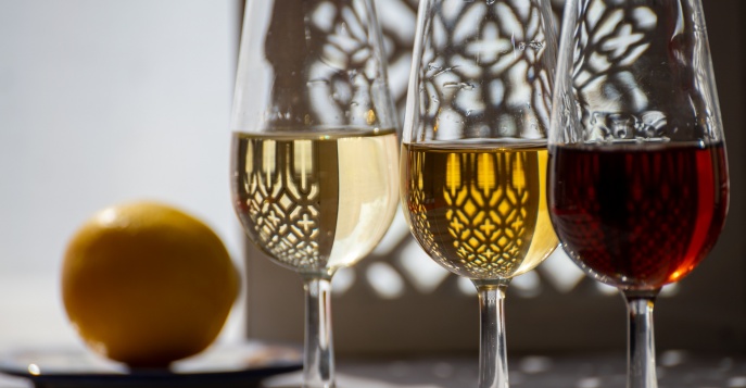 Мы посетим Херес, знаменитый производством этого вина, а также винодельню, где его производят