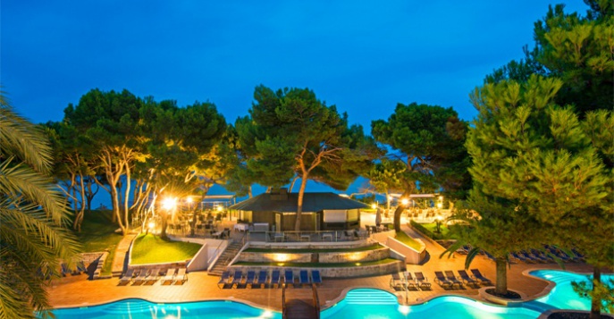 Отель Playa de Muro Village 5*