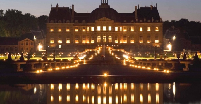 Один из лучших дворцов Парижа приглашает на вечер при свечах