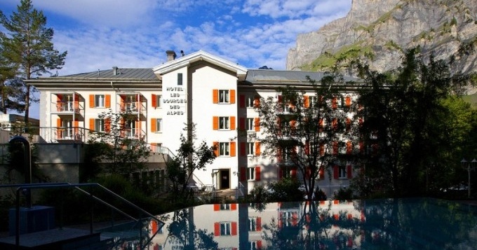 Отель Hôtel Les Sources des Alpes 5*