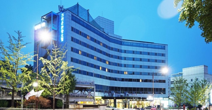 Отель Itaewon Crown Hotel 4*