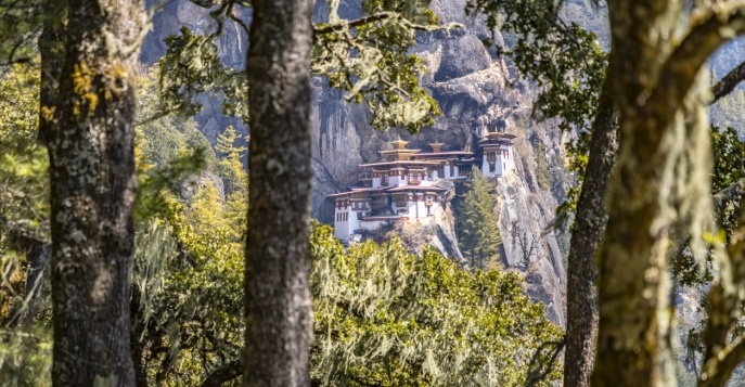 Знаменитый монастырь "Гнездо Тигрицы", Бутан