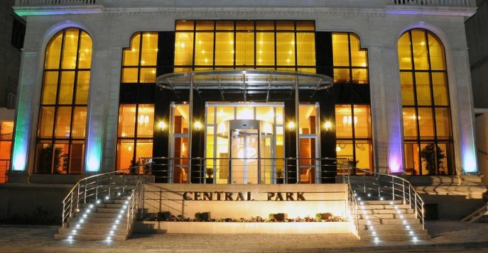 Central Park Hotel 4*