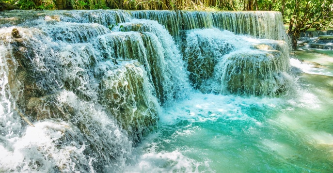 Великолепный многоуровневый водопад Тат Куанг Си, Лаос