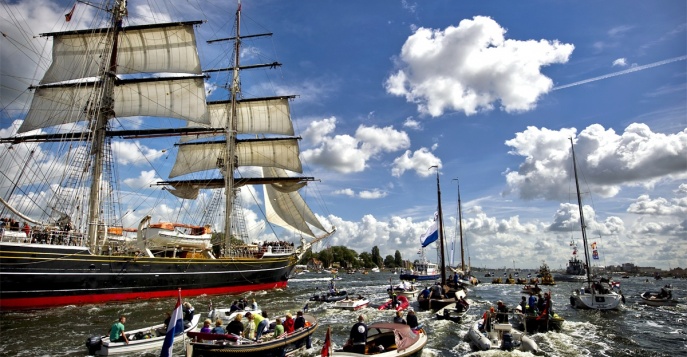 В Амстердам на парад морских кораблей