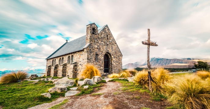 Легендарная церковь на озере Текапо, Новая Зеландия