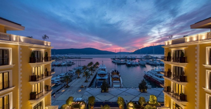 Отель Regent Porto Montenegro 5*