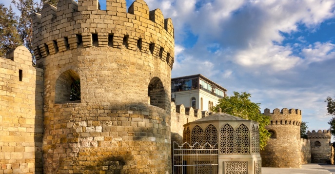 Азербайджан: сокровища Баку и древности Апшерона