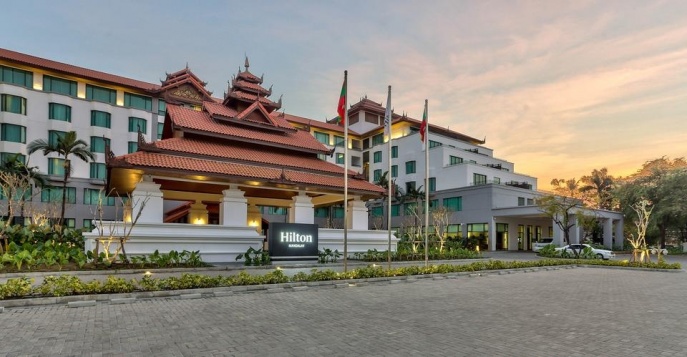 Отель Sedona Hotel Mandalay 5*