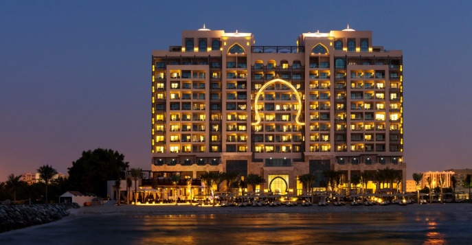 Отель Ajman Saray 5*