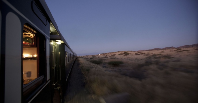 Путешествие на VIP-поезде Rovos к водопаду Виктория