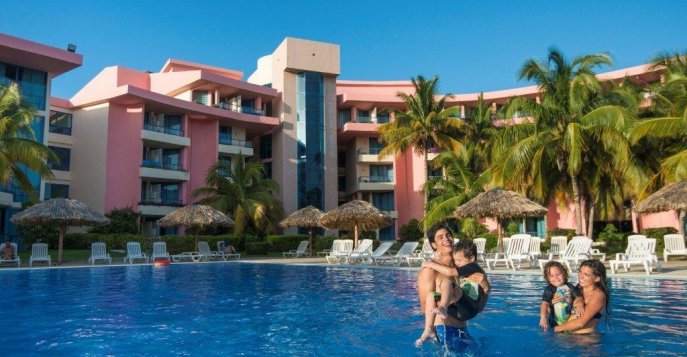 Отель Coralia Playa de Oro 4*